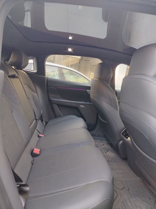 Dongfeng  007  Elektro so'raganlar uchun 530 km zapas xod