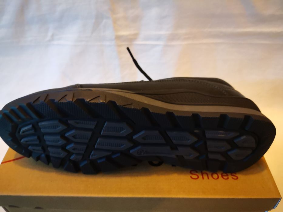 Pantofi piele lucioasă