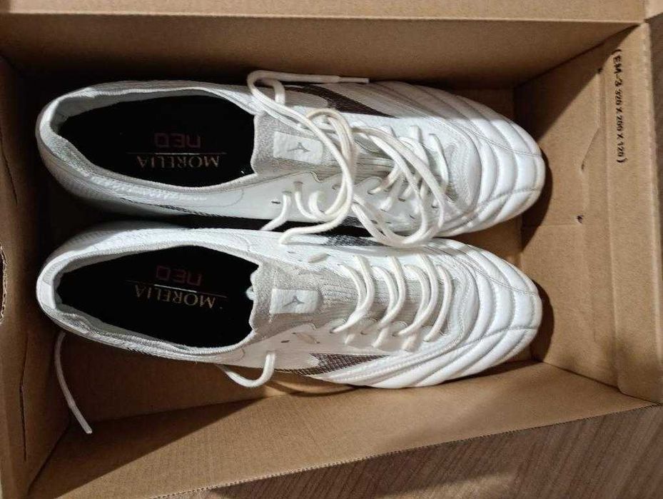 Футболни обувки / бутонки Morelia Neo 3 B Elite