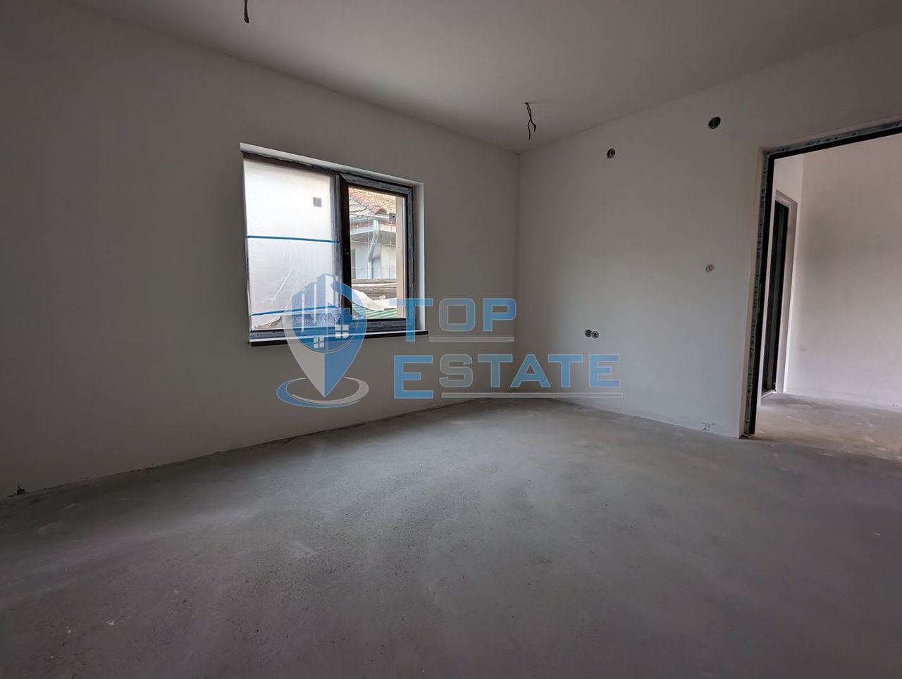 Продава се Къща в Горна Оряховица - 109 кв.м за 1413 €/кв.м - Снимка #4