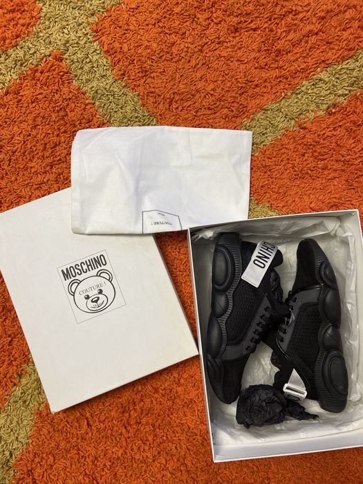 Moschino Originali !