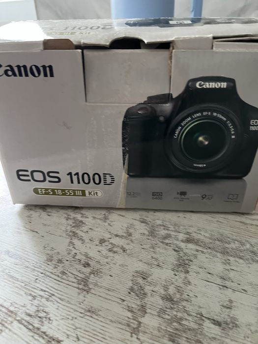 Фотоаппарат Canon eos1100D