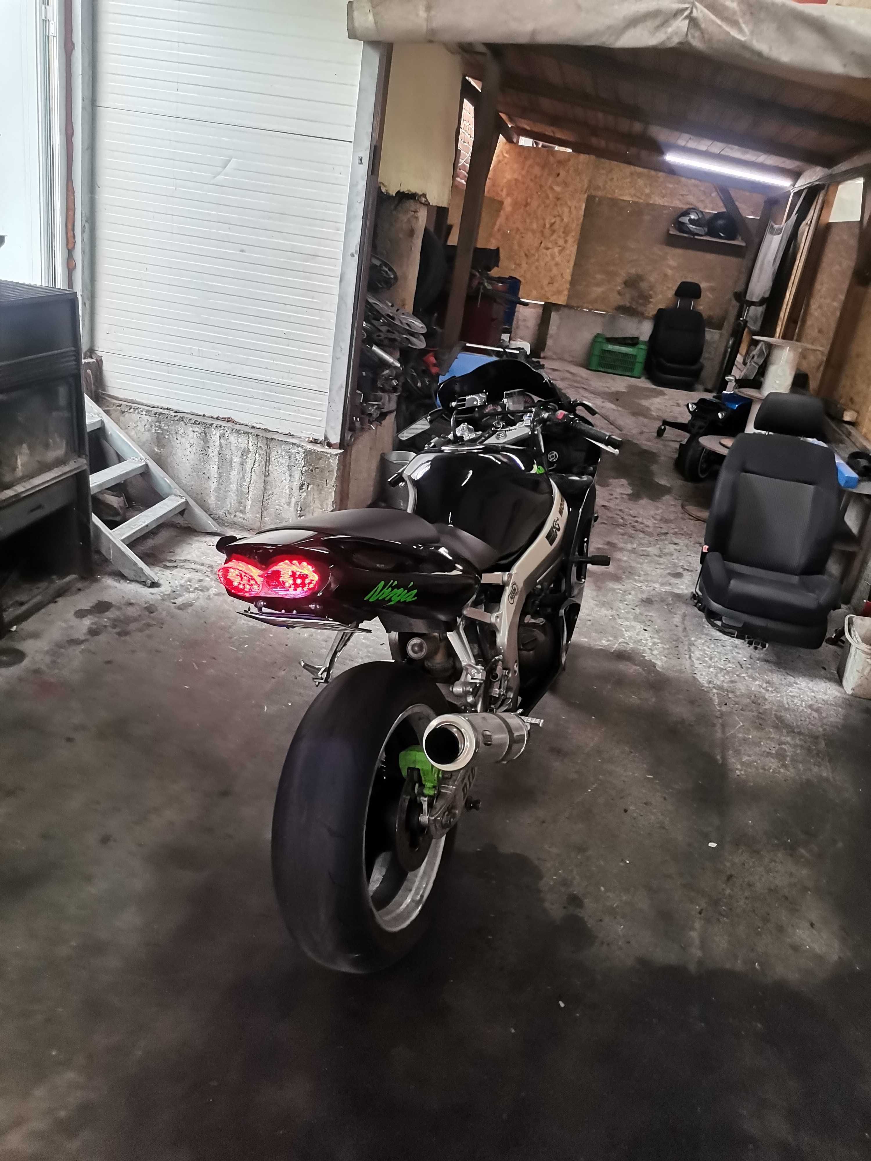 kawasaki ninja zx-6r