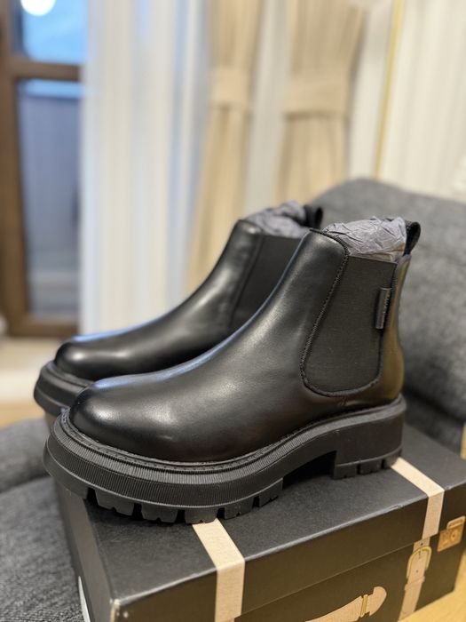 Walk London Roxy cizme dama cu platforma din piele pe negru  40 noi