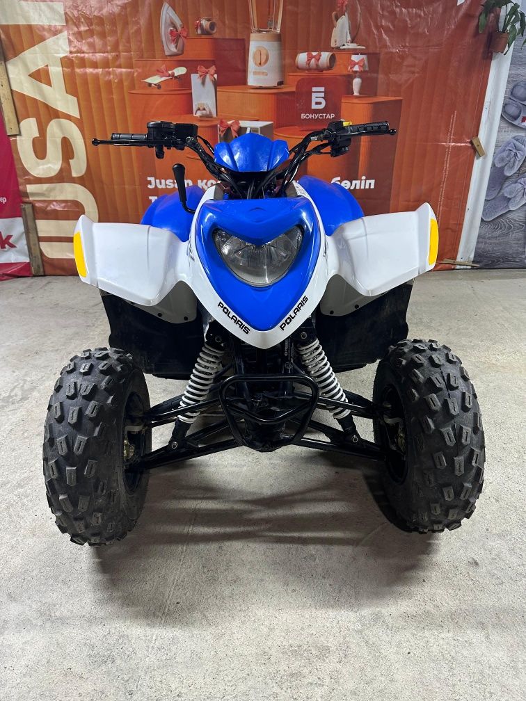 Продам квадроцикл Polaris Phoenix 200