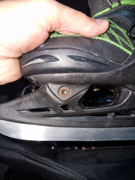 Patine gheata nr 29 , 30 , 31 , 32 , 33 (reglabile)