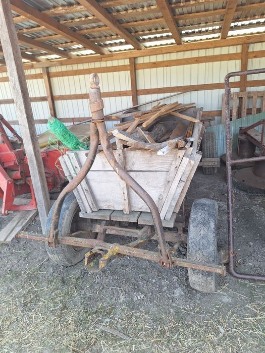 Căruță cu 4 roți