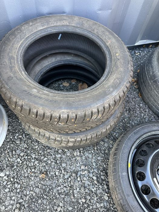 Продам 2 балона шины r 14