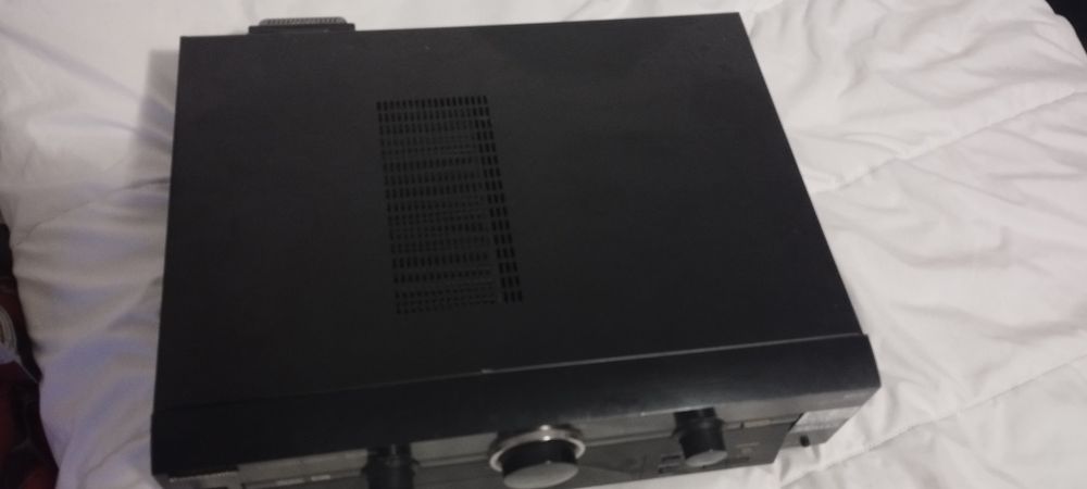 RECEIVER PE 5 CANALE cu două canale aparte 230 w