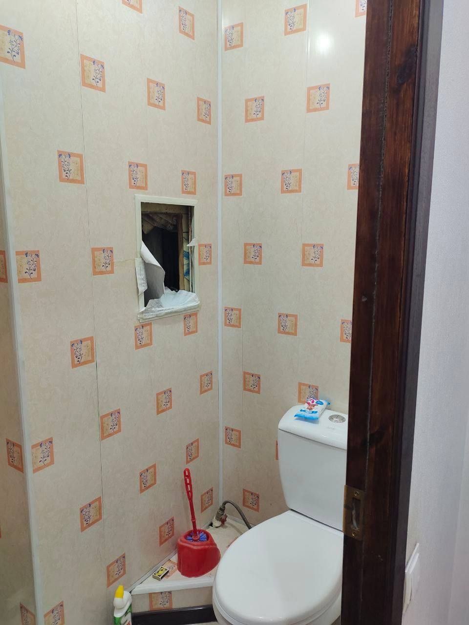 Срочно продается квартира 2/2/4  Юнусабад 2 кв