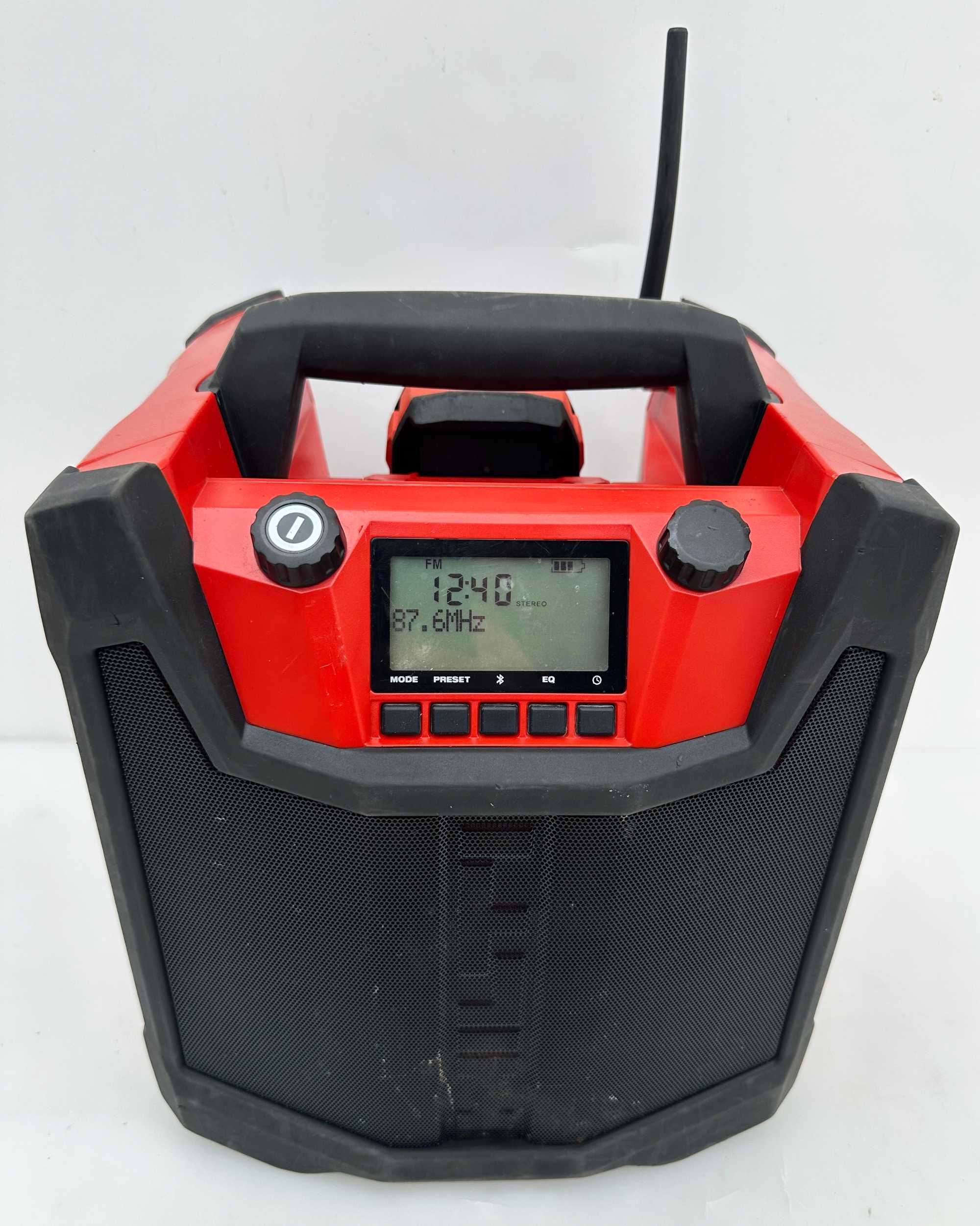 Hilti RC 4/36-DAB - Aкумулаторно радио-зарядно с Bluetooth отличен!