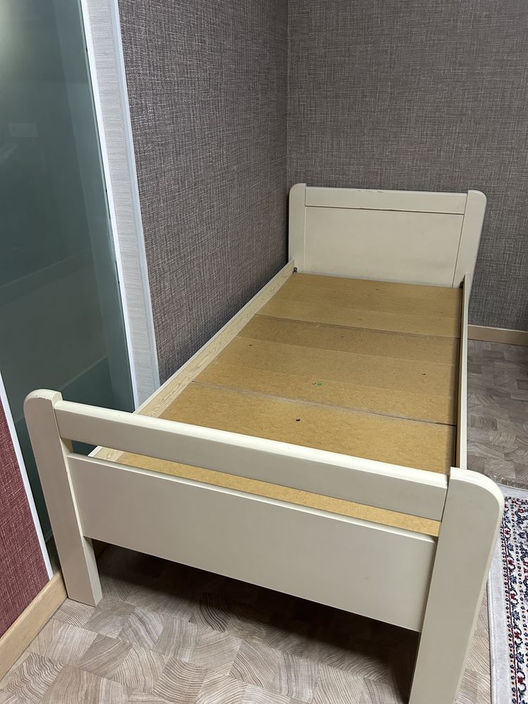 Продаю кровати 1,5