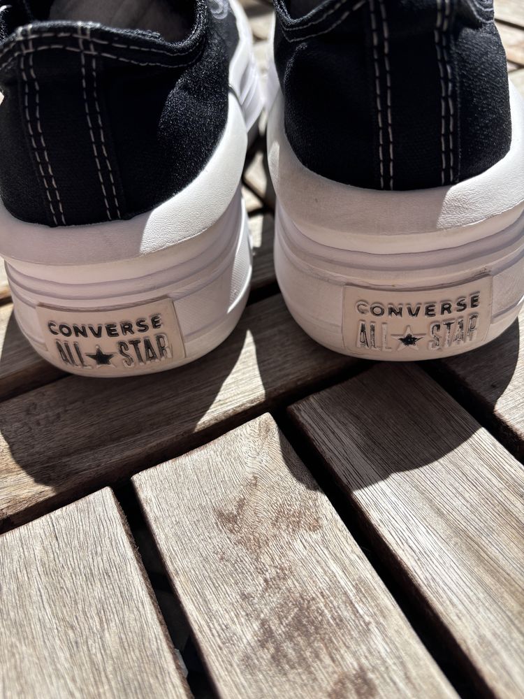 Обувки на converse