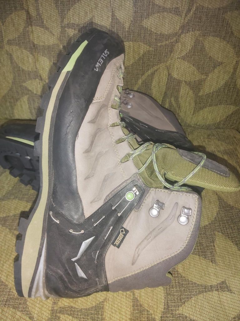 Високи мъжки трекинг обувки Salewa GTX