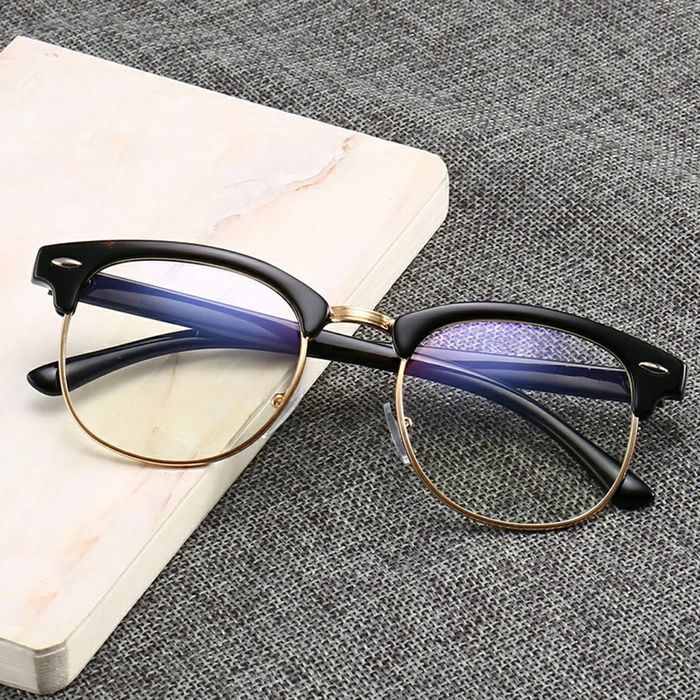 Ochelari Calculator | Ochelari de Protecție Calculator