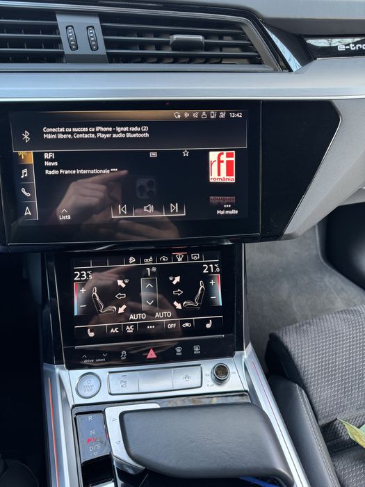 AUDI E -tron S 55 advance  Garantie 408 CP + 45cpBoost VARIANTE