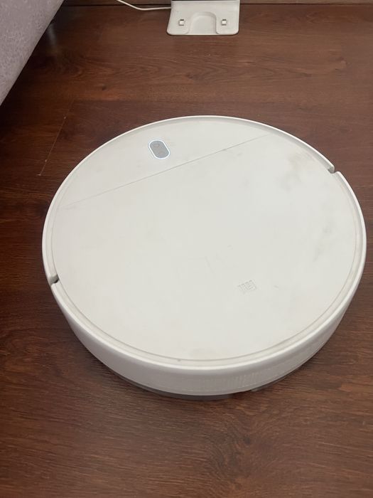 Продам робот пылесос б/у. Рабочий