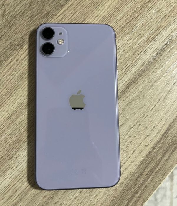 Айфон 11 в хорошем состоянии