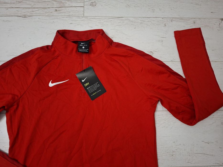 Nike-Ориг. Дамско горнище Ново!!!