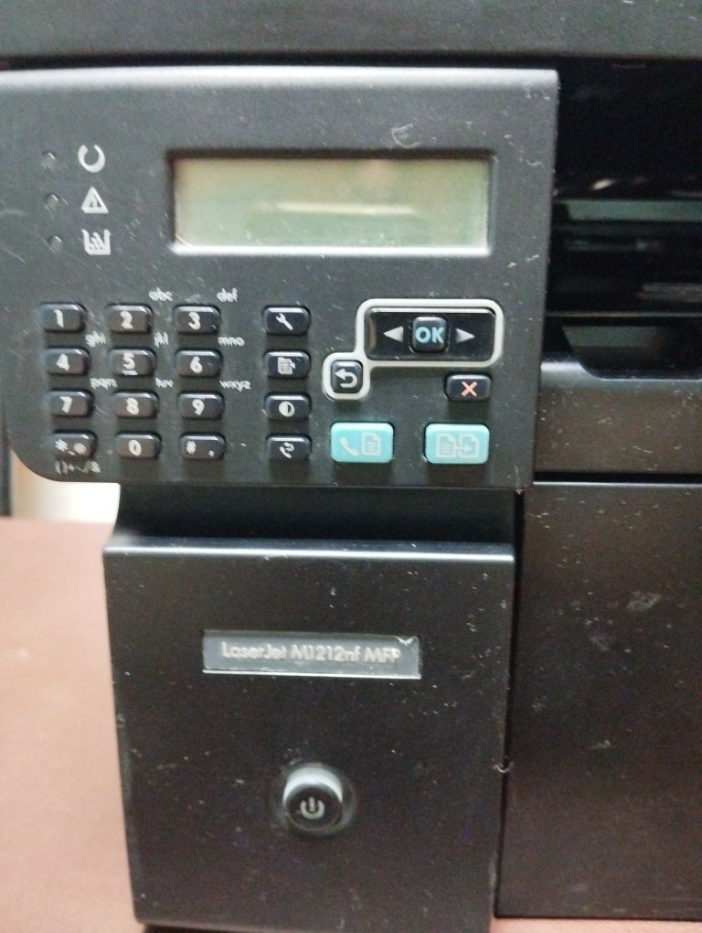 МФУ HP1212nfMFP б/у в отл. Сост.