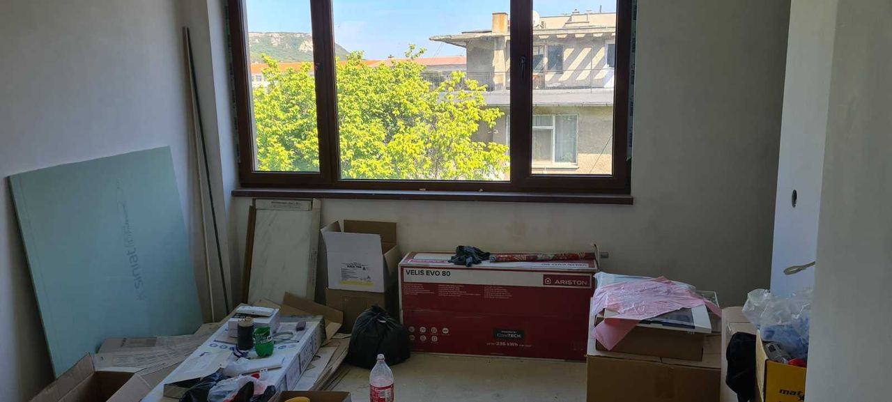 Продава се Четиристаен апартамент в Провадия - 140 кв.м за 858 €/кв.м - Снимка #4