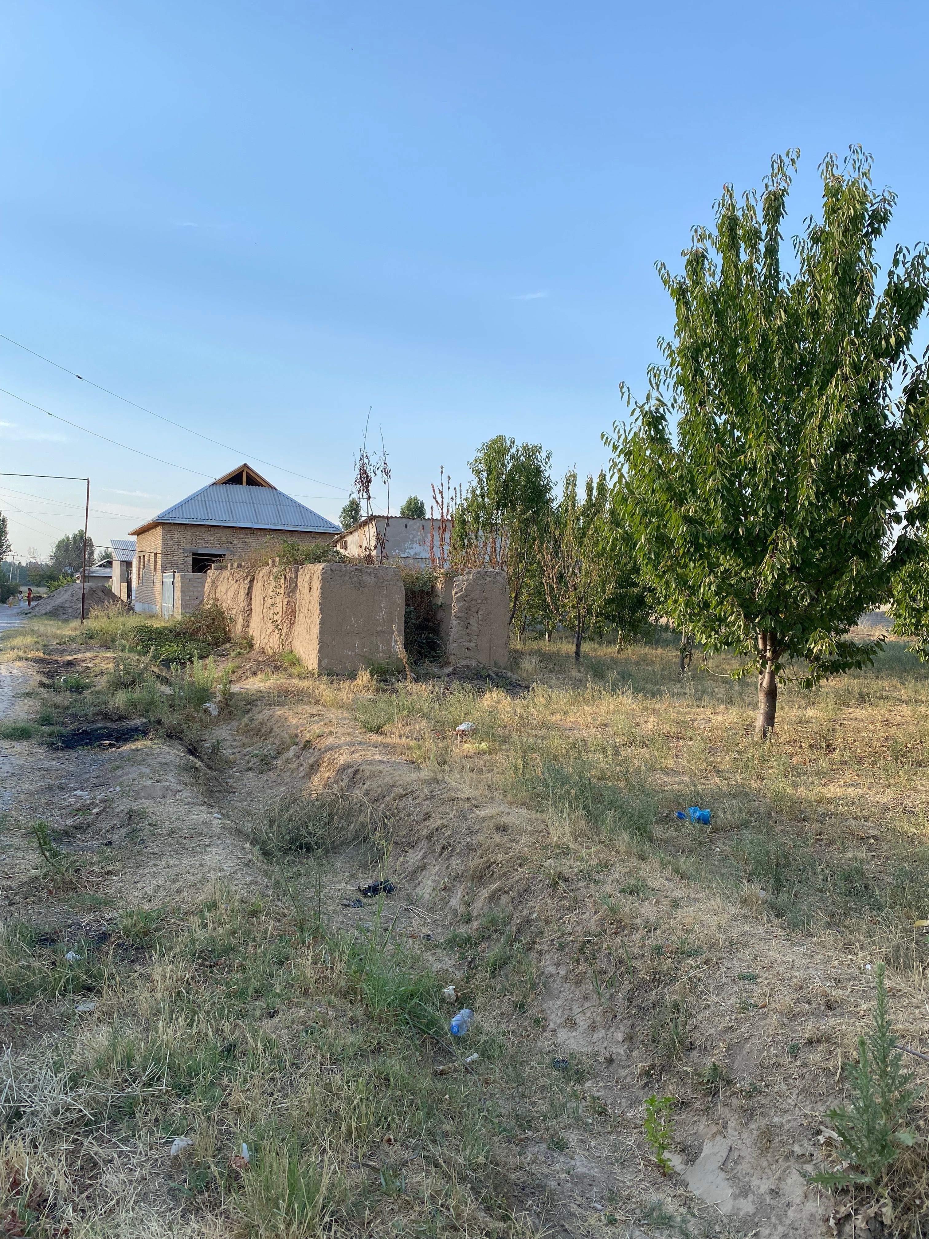 Йер сотилади 5 сотих
