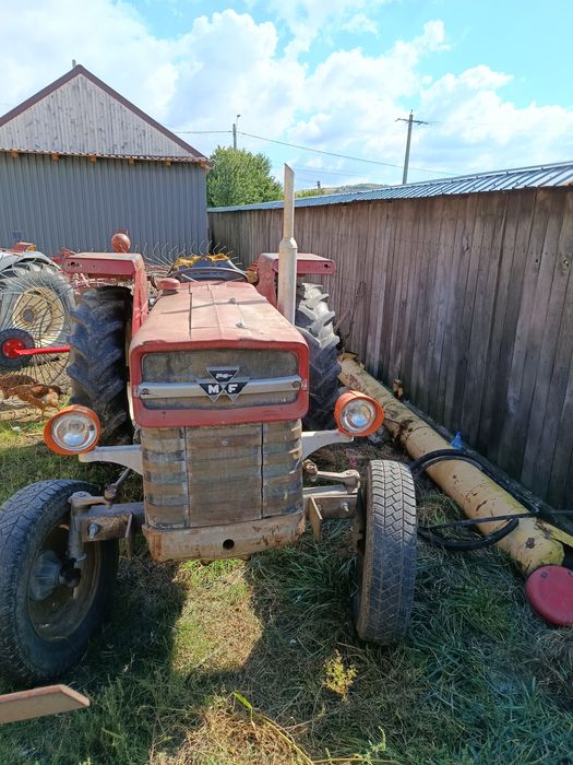 Tractor Massey Ferguson
