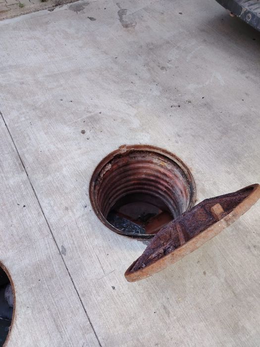 Desfundări canalizări non-stop!