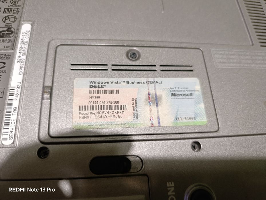 Лаптоп DELL, работи