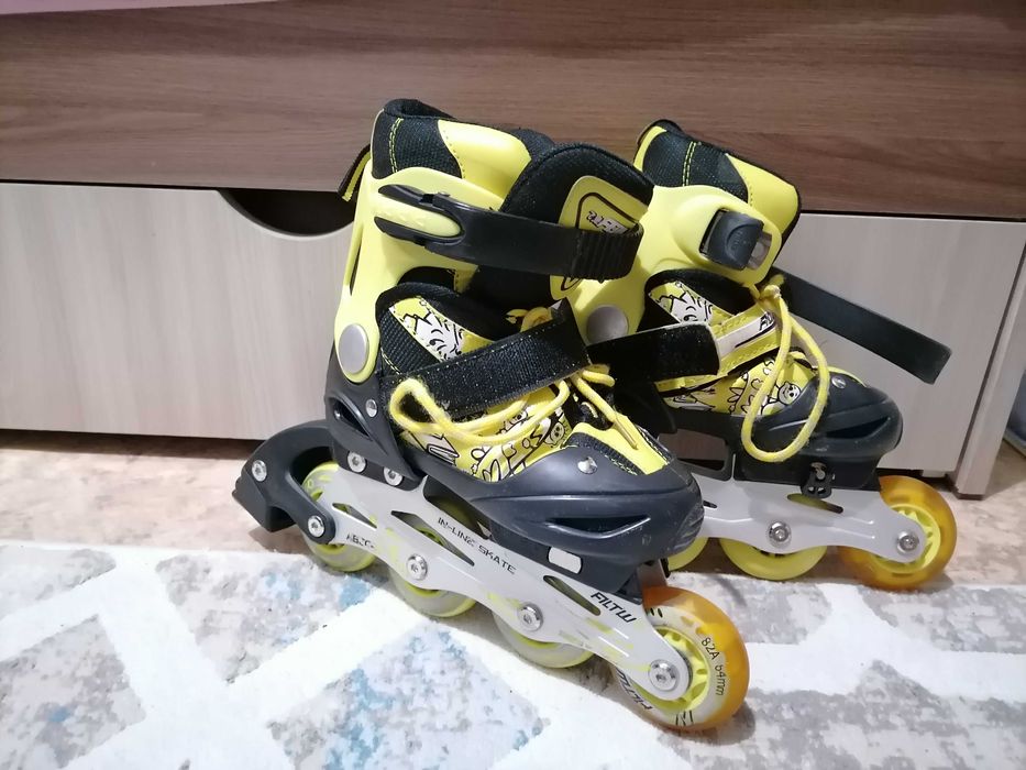 Продам ролики отличные