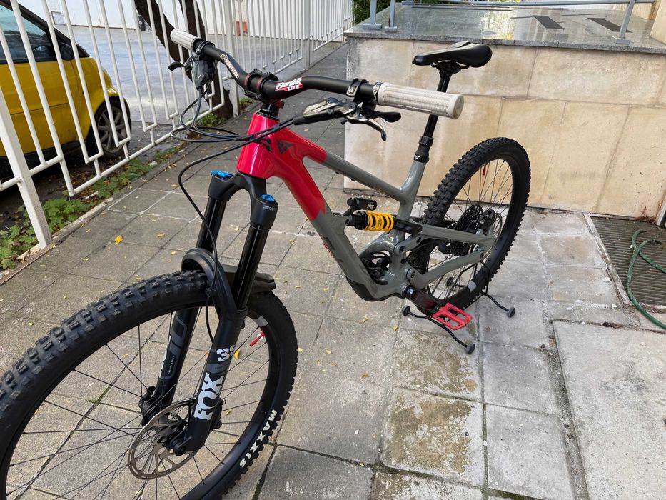 Ендуро колело YT CAPRA UNCAGED 10 MX (29″/27.5″) Размер M