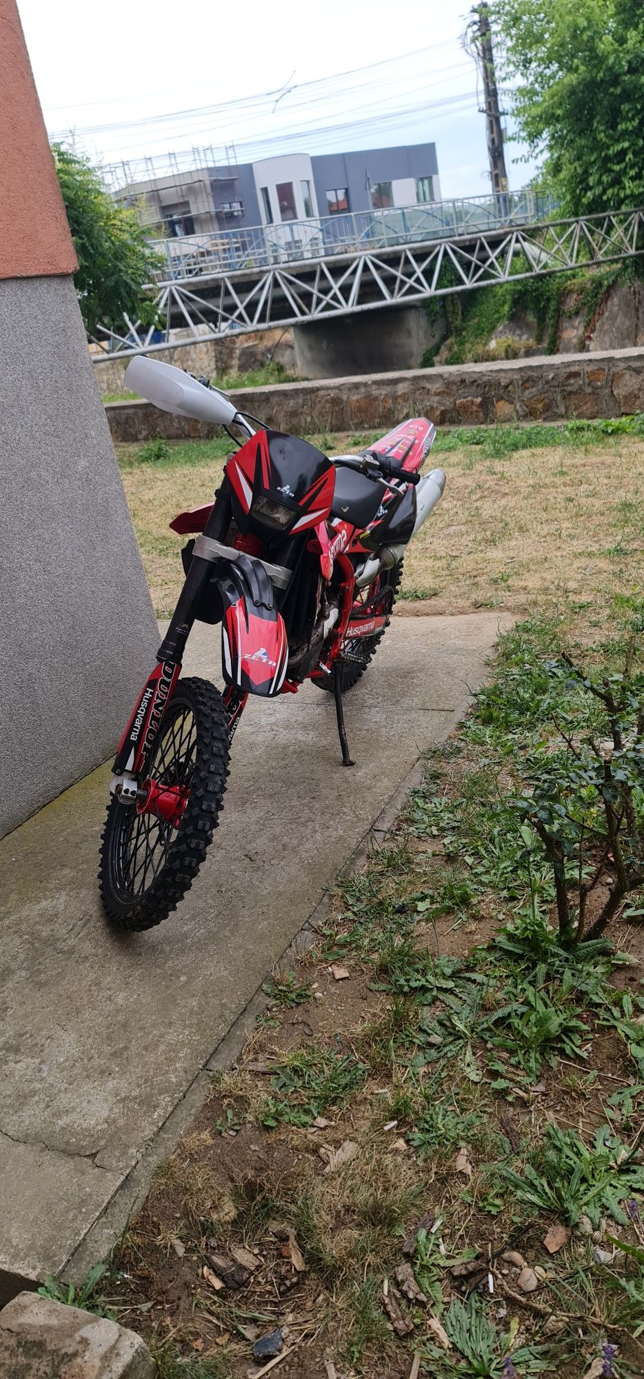 Dezmembrez husqvarna te 250 2008