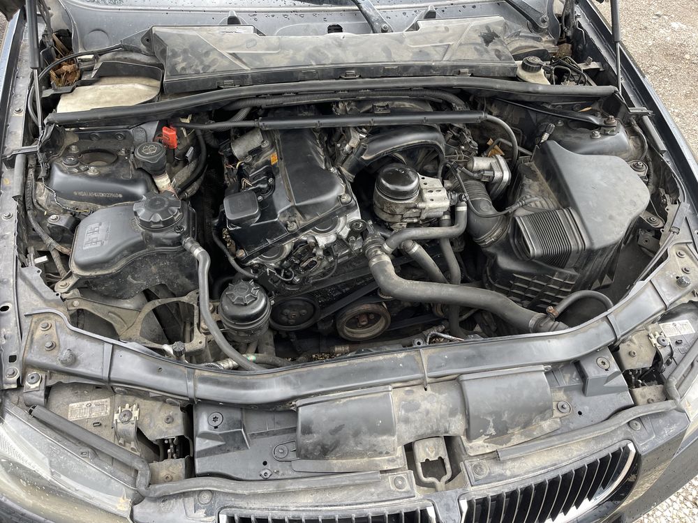 BMW E90 320i на части
