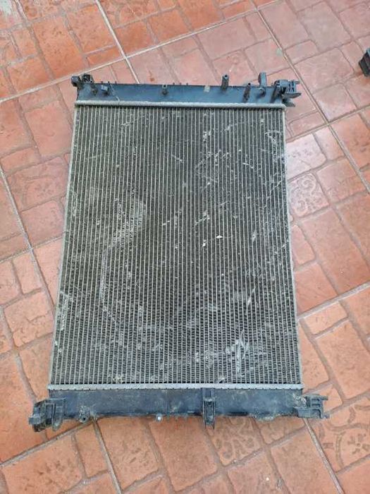 Radiator apa Dacia Logan 2 benzina 1.2 cod 214107326R