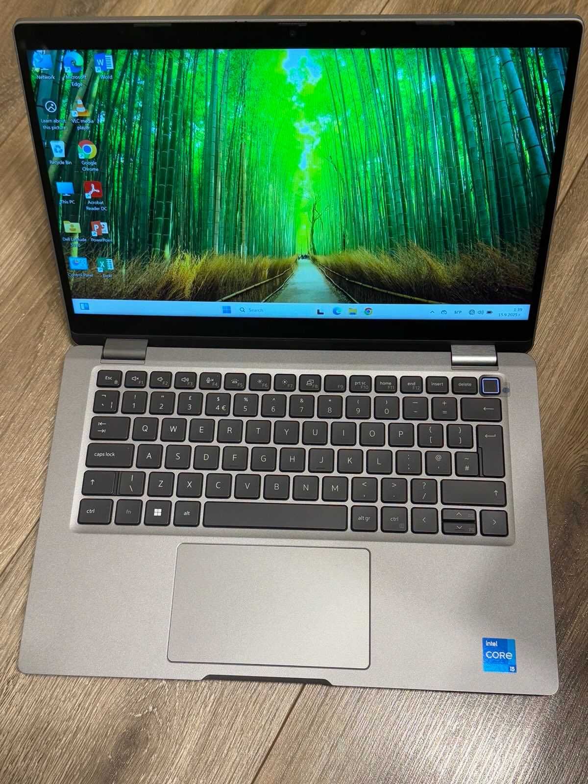Dell Latitude 5330 2 in 1 i5 12 gen/8RAM/256GB SSD/Full HD тъчскрийн