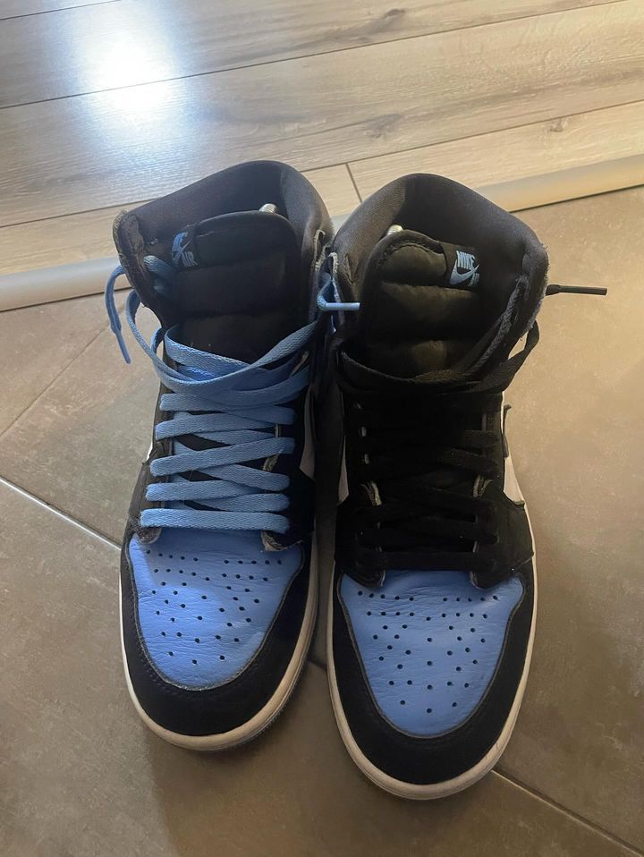 Jordan 1 High Unc Toe