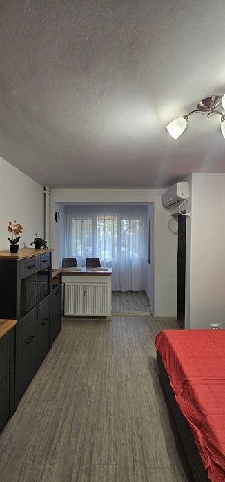 Inchiriez garsoniera complet renovata Brazda G1