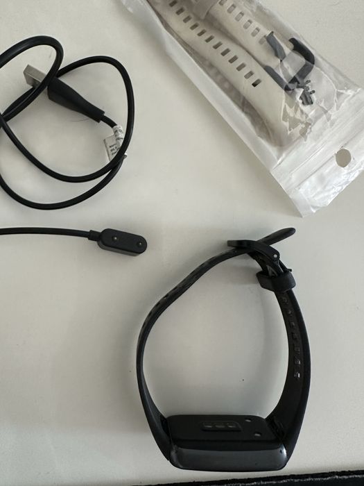 Huawei Band 6 - Smart гривна