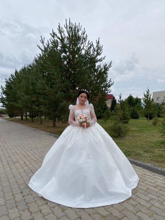 Свадебная платье
