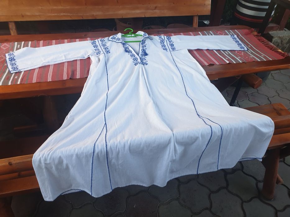 Cămăși Populare tradiționale românești.