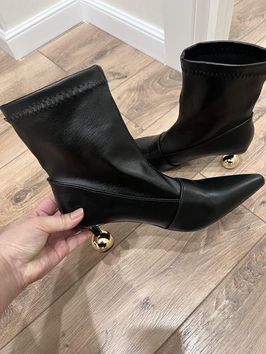 Новые Европейские ботинки