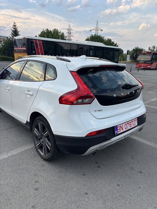 VOLVO V40 II Cross Country Dies 2.0 d3 Summum geartronic