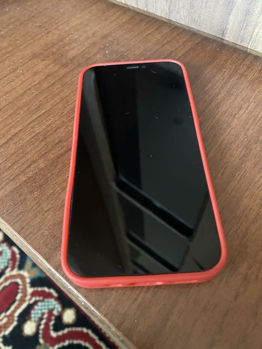 Iphone 12 mini.