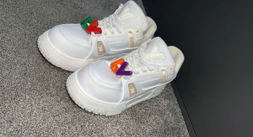 Adidași Louis Vuitton