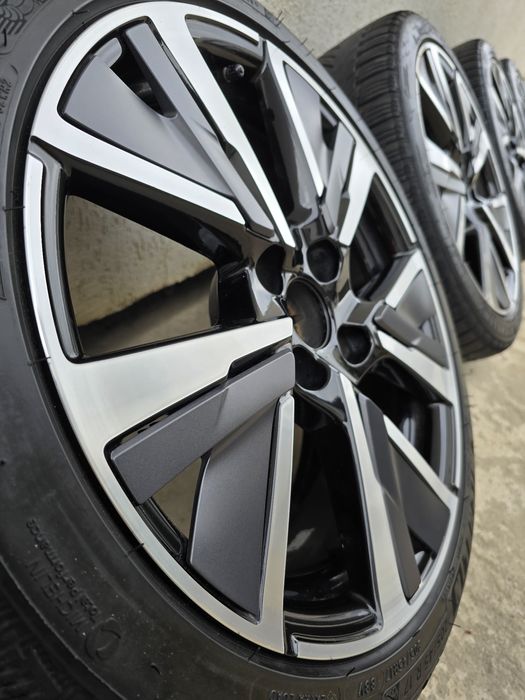 Jante originale peugeot 208 GT 205 45 17 michelin alpine 6