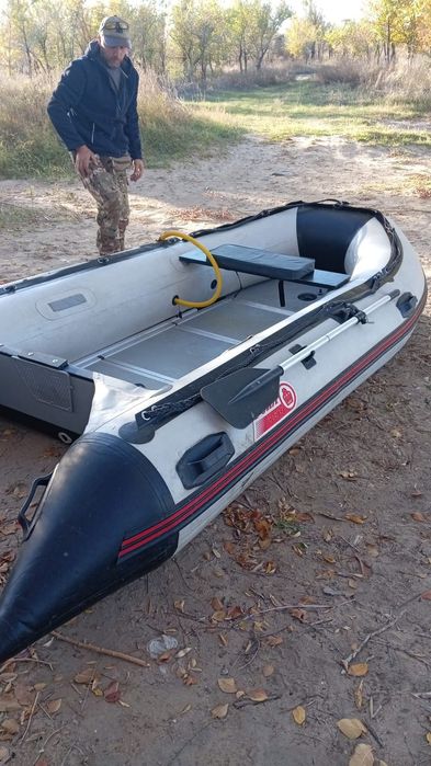 Продам лодку.Роял Марин 370ск.