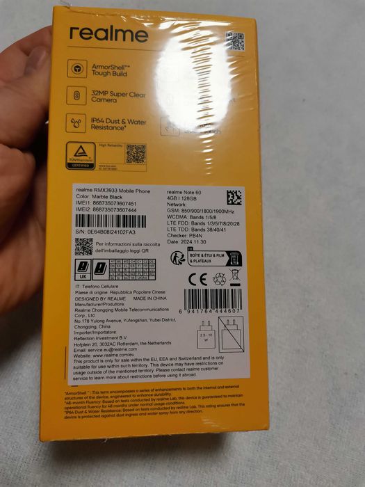 Realme NOTE60 + слушалки