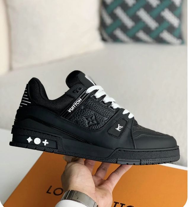 Adidasi L.o.u.i.s V.u.i.t.t.o.n  *New Colection* full box