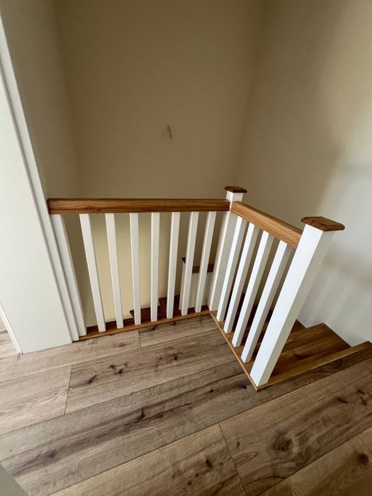 Scari lemn stejar la comanda