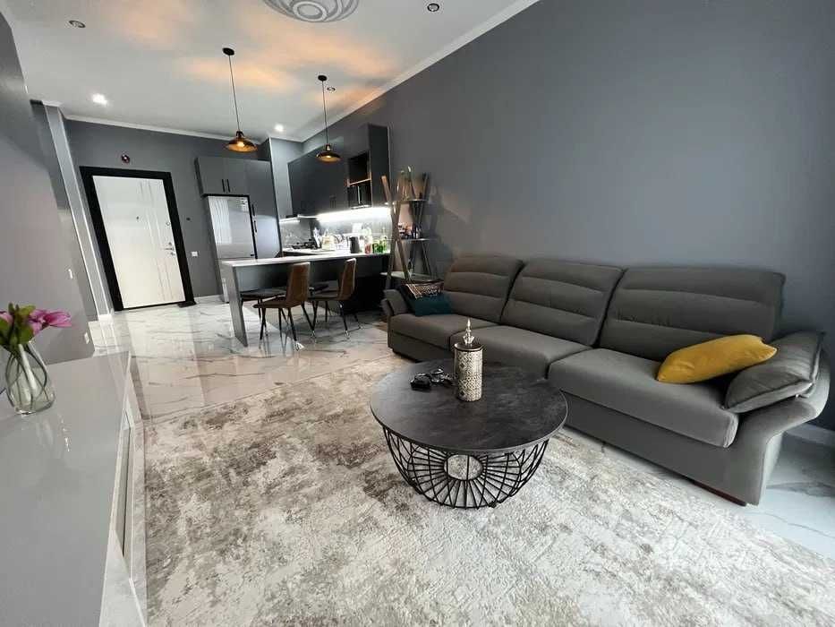 Аренда! 2шка комнатная  Гостиница Россия (Гранд Мир) М Айбек ID04